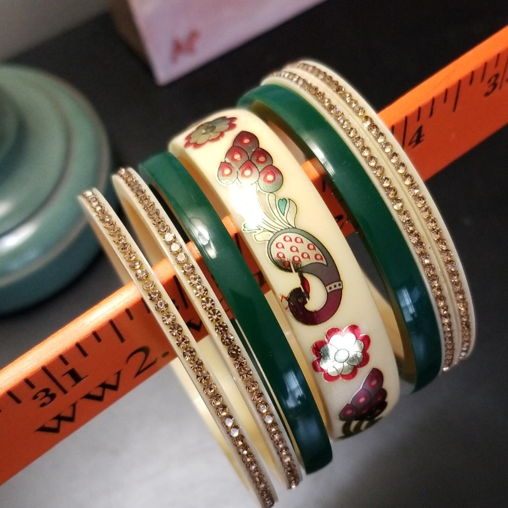 White and green bangles set